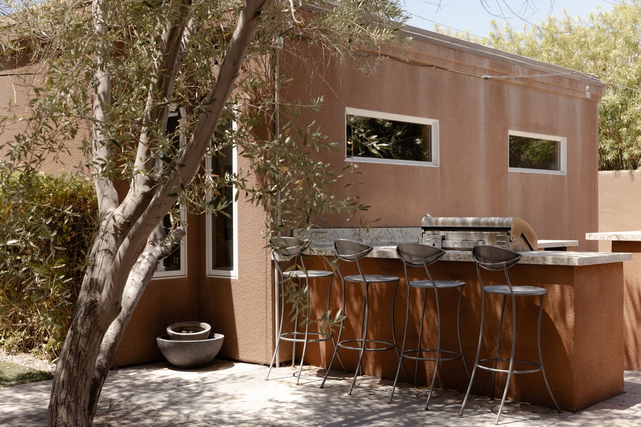 52883 Eisenhower Drive, La Quinta Cove: Five Bedrooms, a Casita, and a Backyard Built for Company