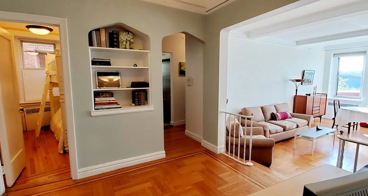 250 Cabrini Boulevard #1H