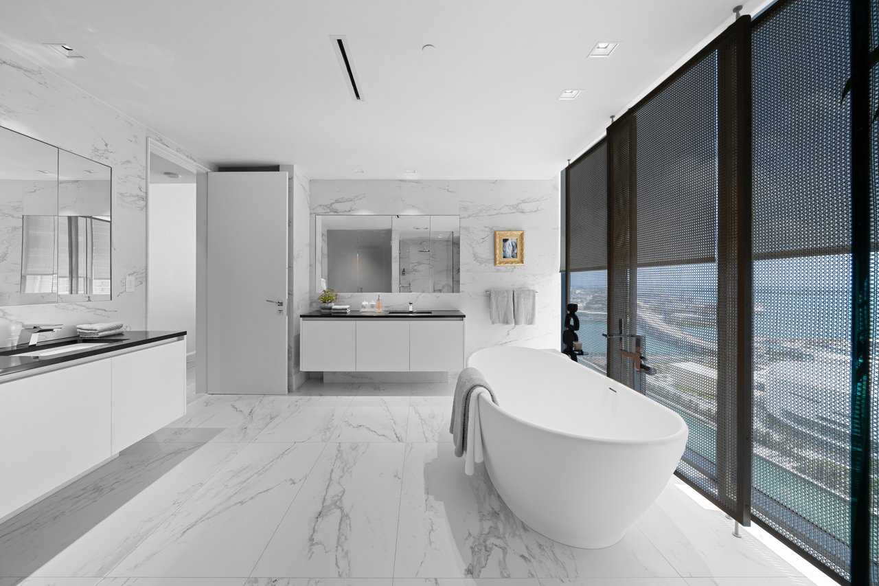 One Thousand Museum Signature Residence