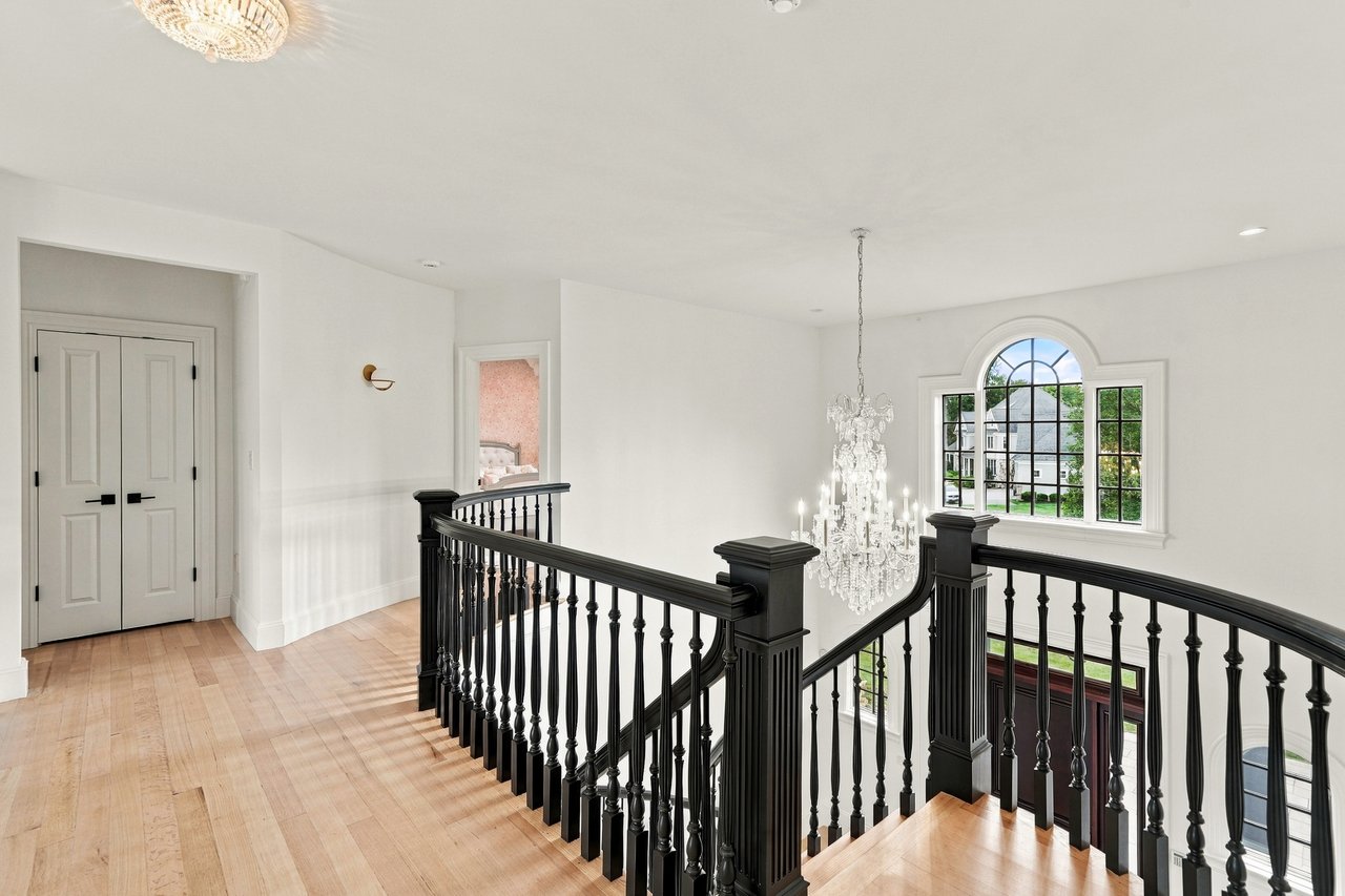 An Exceptional Southborough Estate