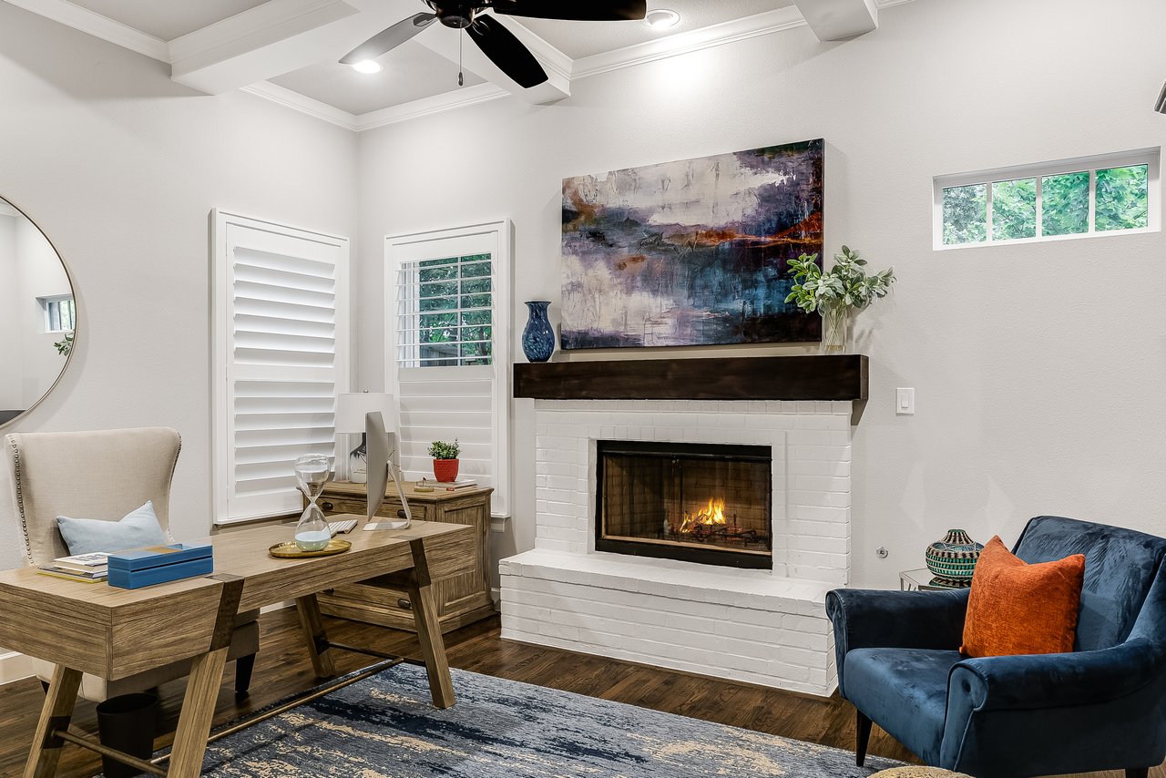 6910 Frontierwood Pl