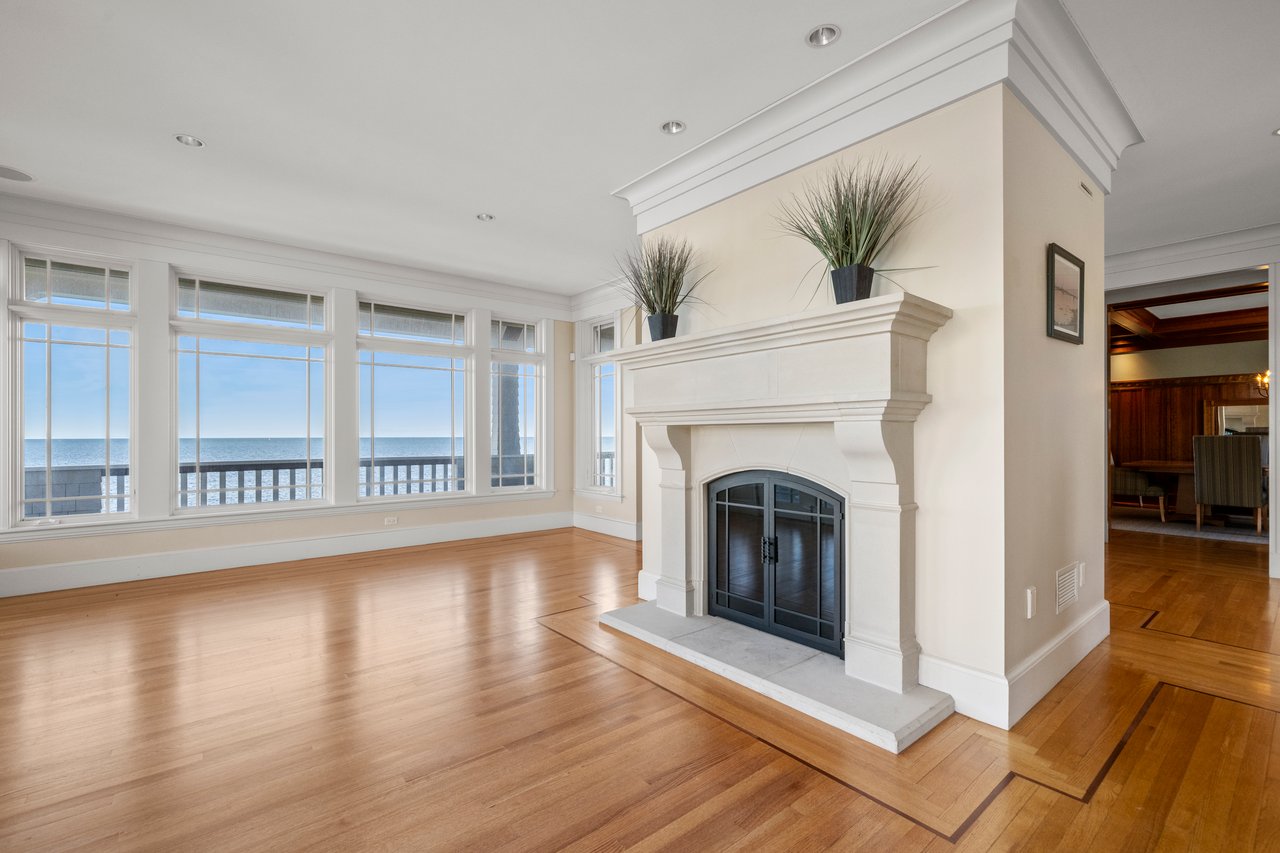 21 Circuit Ave, Scituate