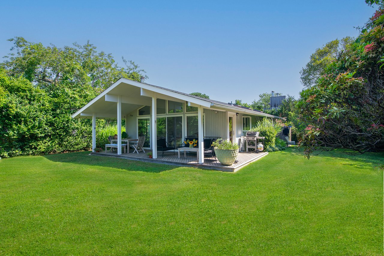 21 Flagg Avenue