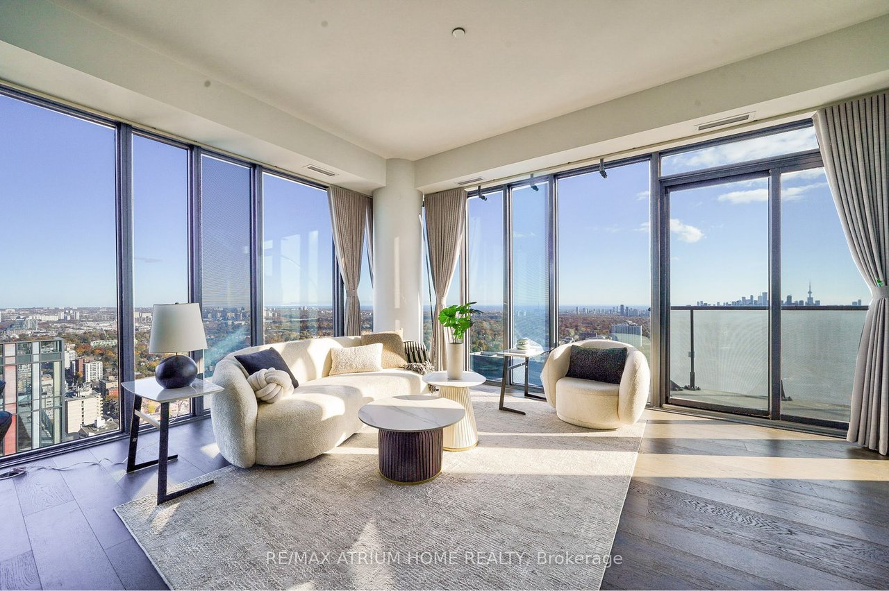 ONE-OF-A-KIND PENTHOUSE 