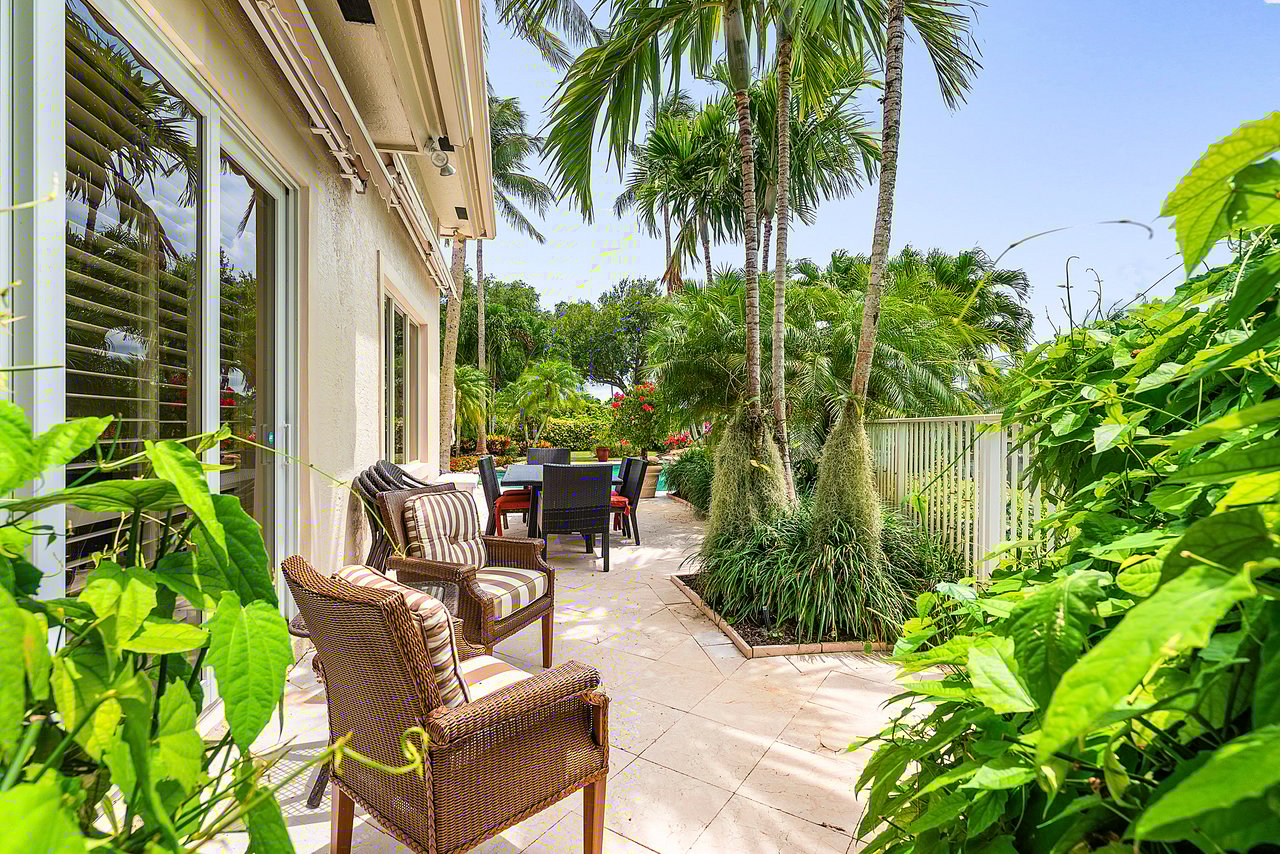 16283 Vintage Oaks Lane