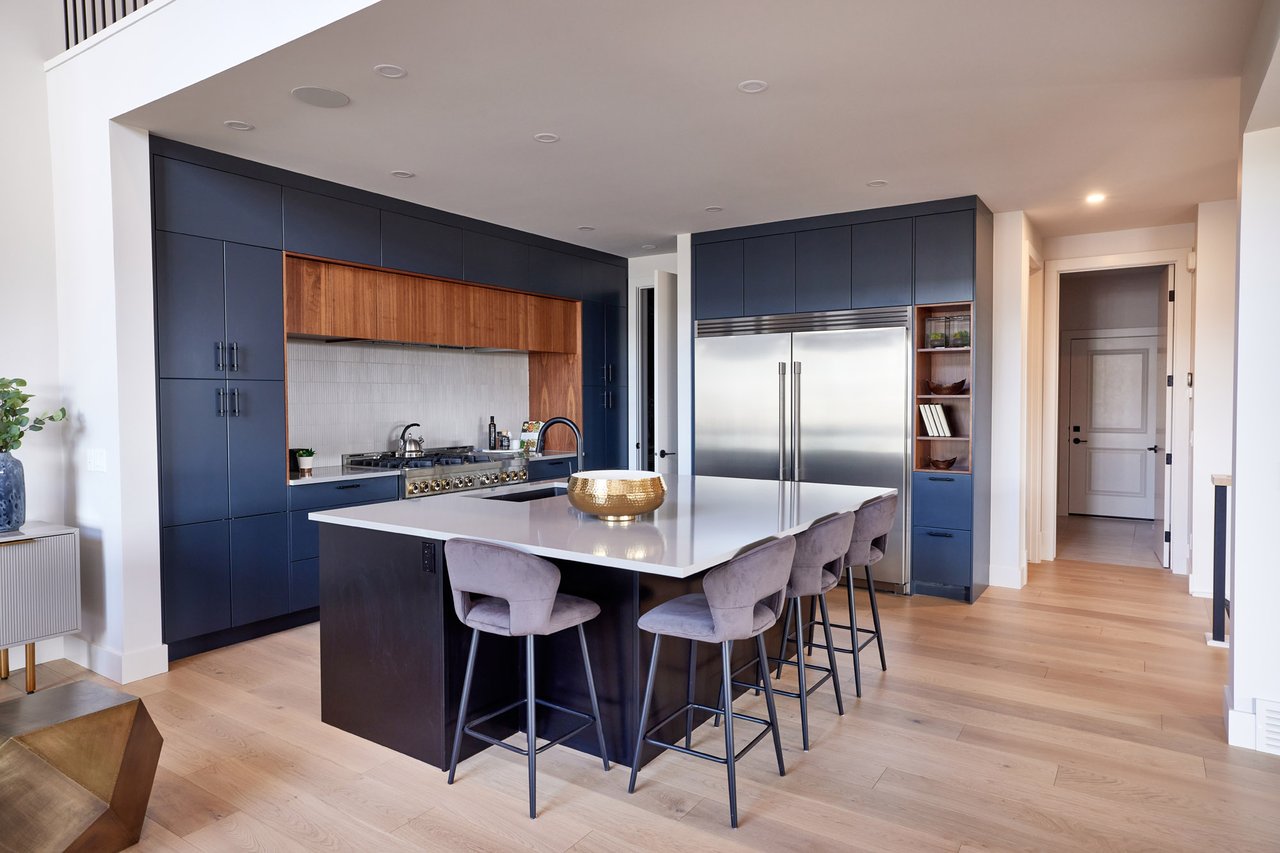 218 Aspen Summit Place SW