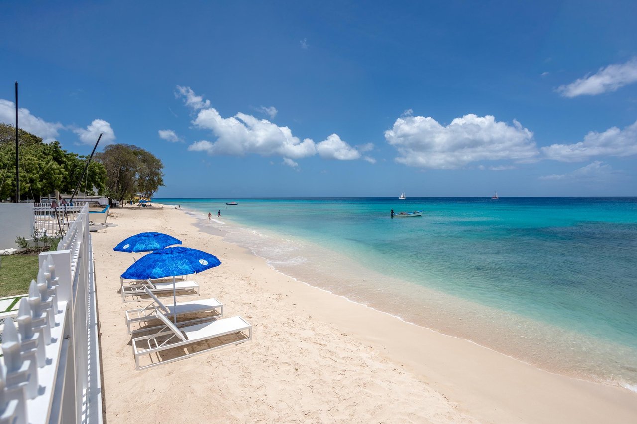Sea Breeze Beach House 