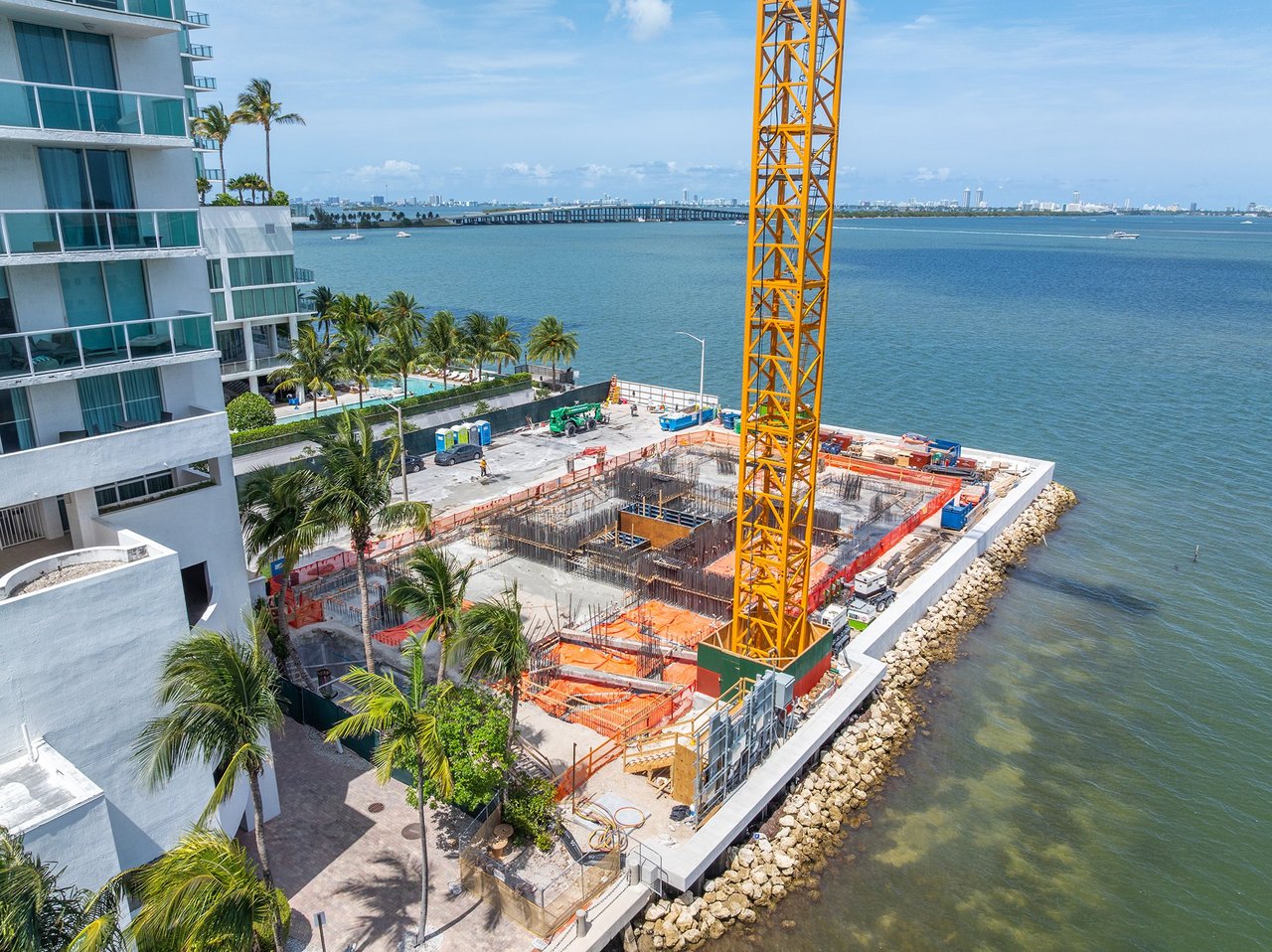 June 2025 | Villa Miami Finishes Concrete Pour on Iconic Edgewater Waterfront Tower