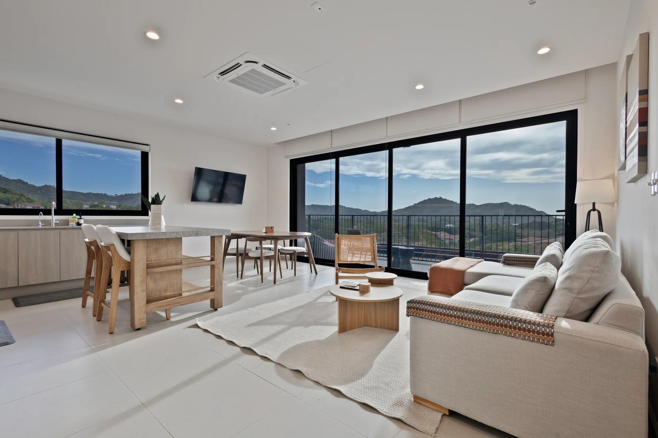 Luxury Ocean View Condo