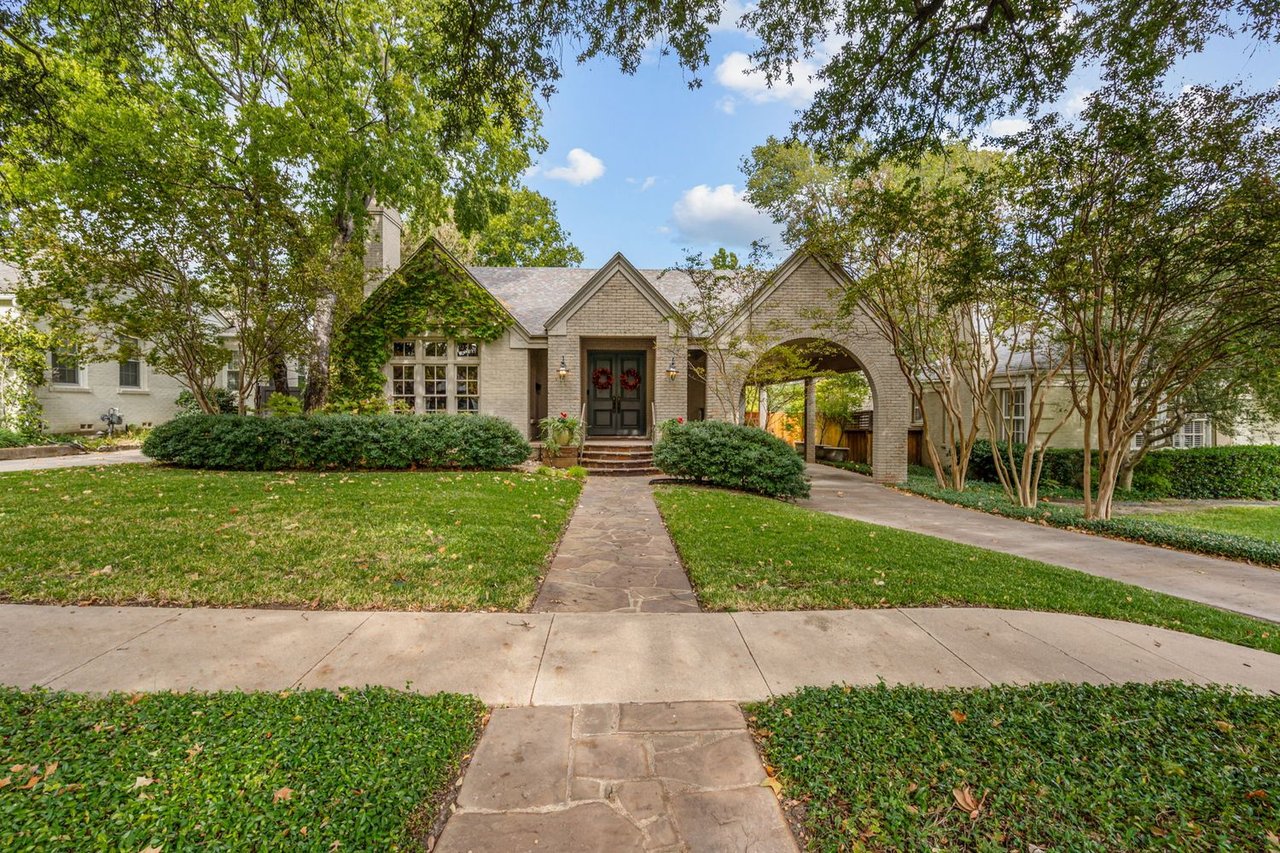 3816 Lenox Dr
