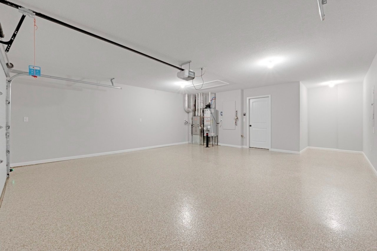 111 Sunset Dr