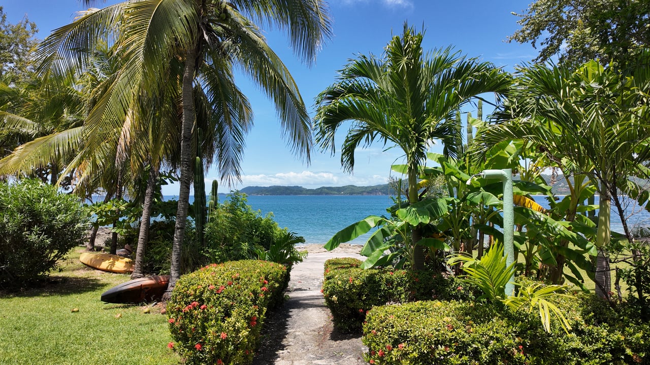 Flamingo Marina Cove 405 - Turnkey Beachfront Condo