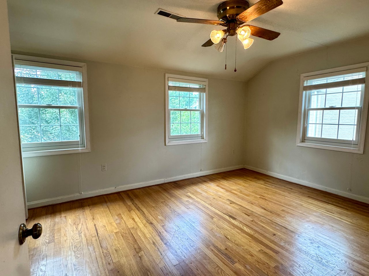 Investor Special! 3-Level End Unit w/ Huge Upside in Fairlington Towne
