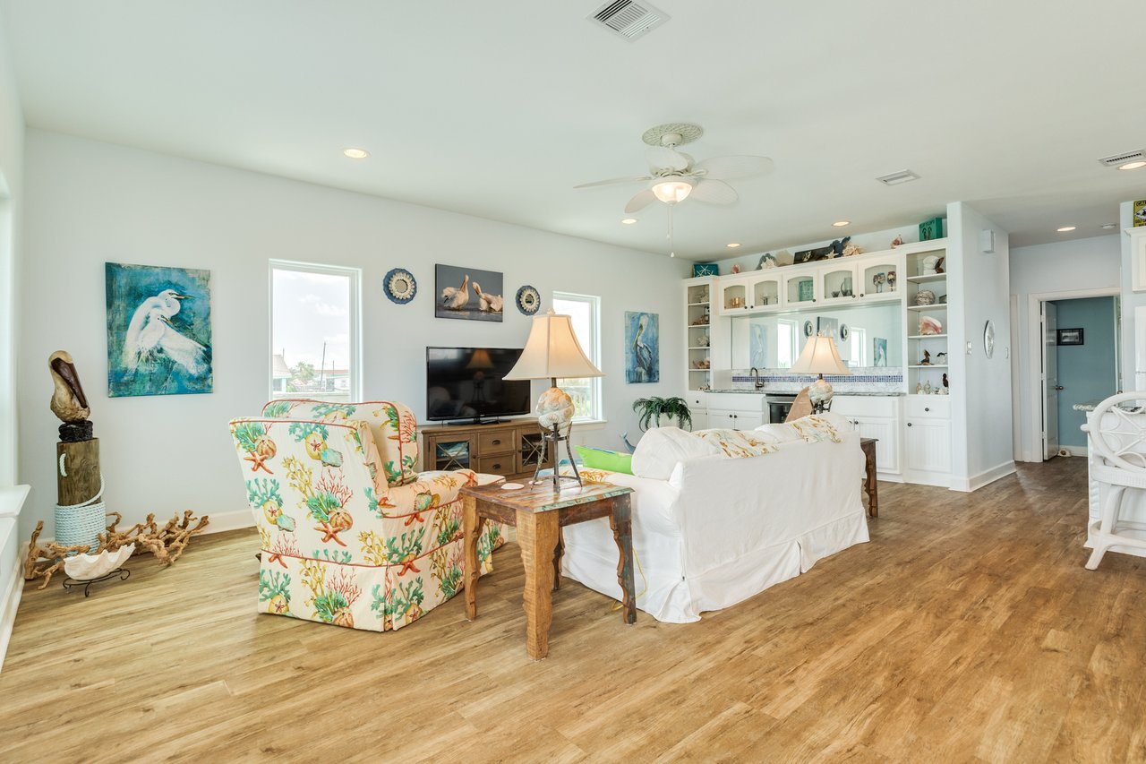 516 Treaty Road: Move in Ready Home in Surfside Beach, TX