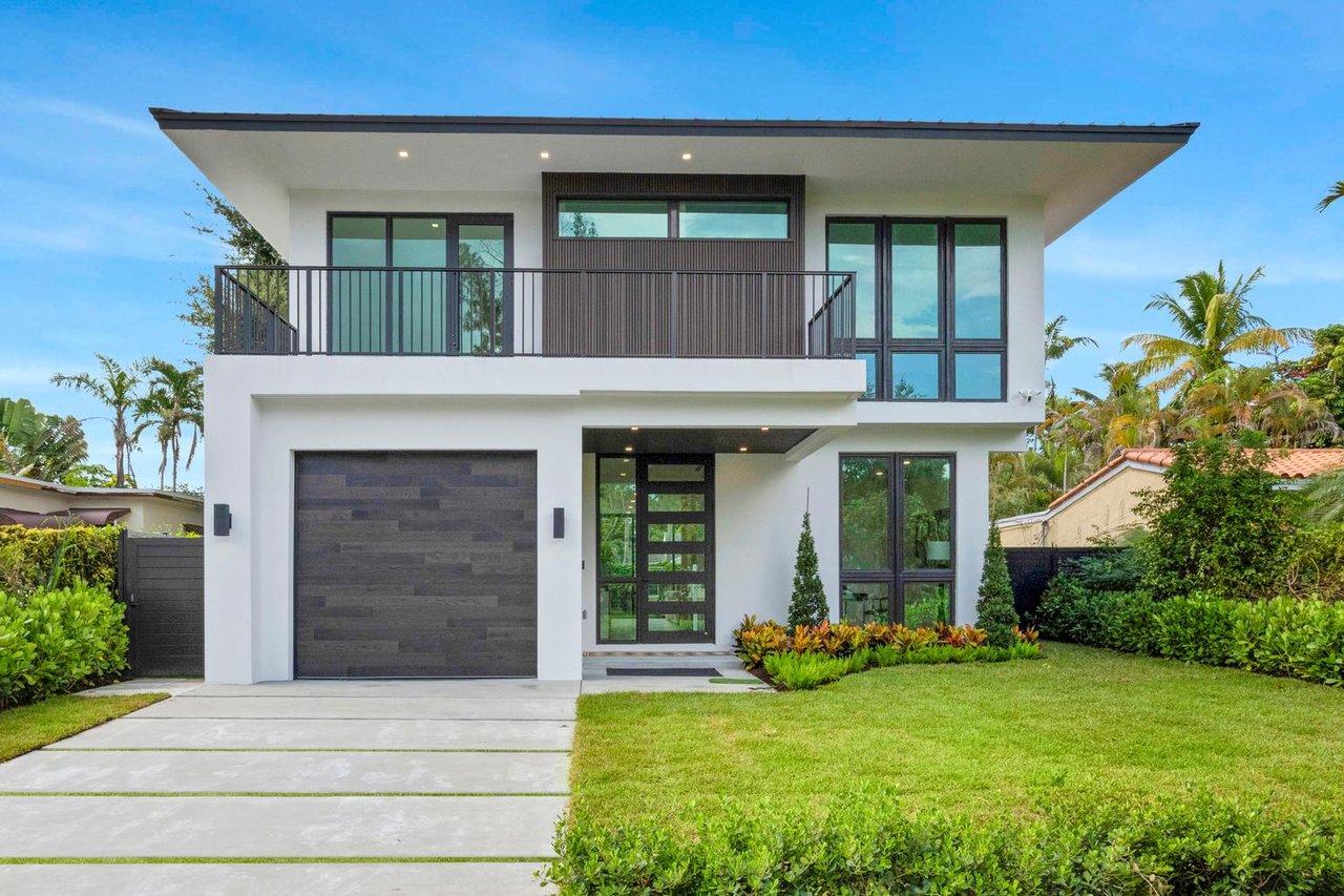Sophisticated New Construction in the Heart of Miami