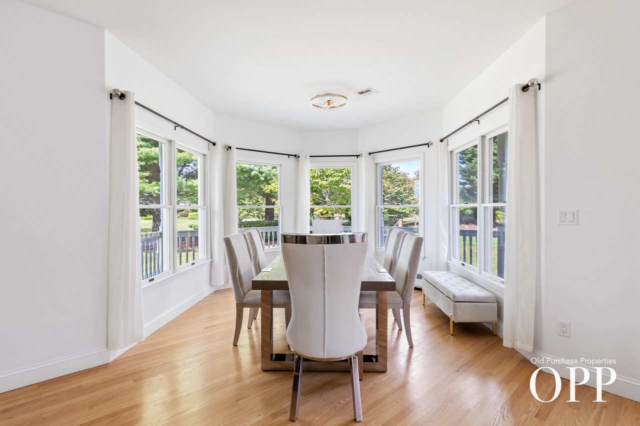 1.28 Acres of Updated Living in Brookhaven Hamlet