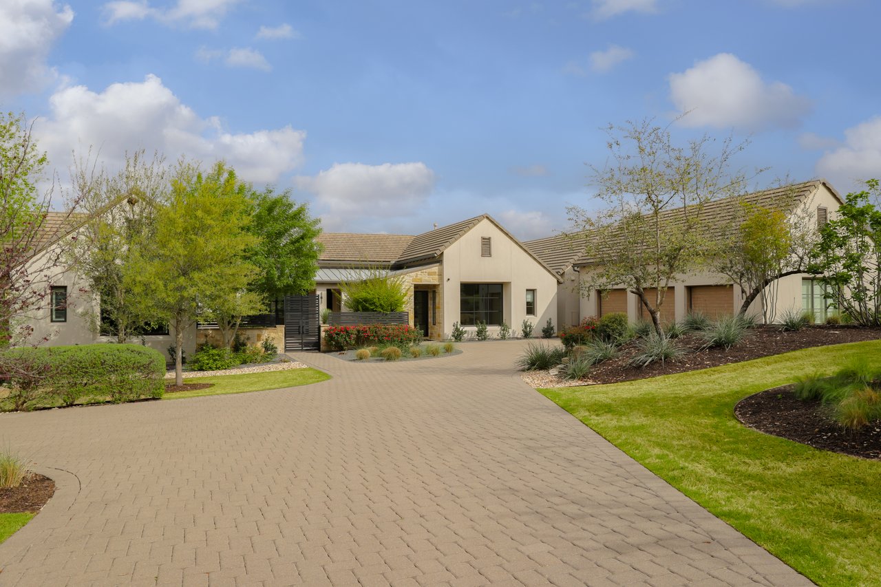 4717 Peralta Lane