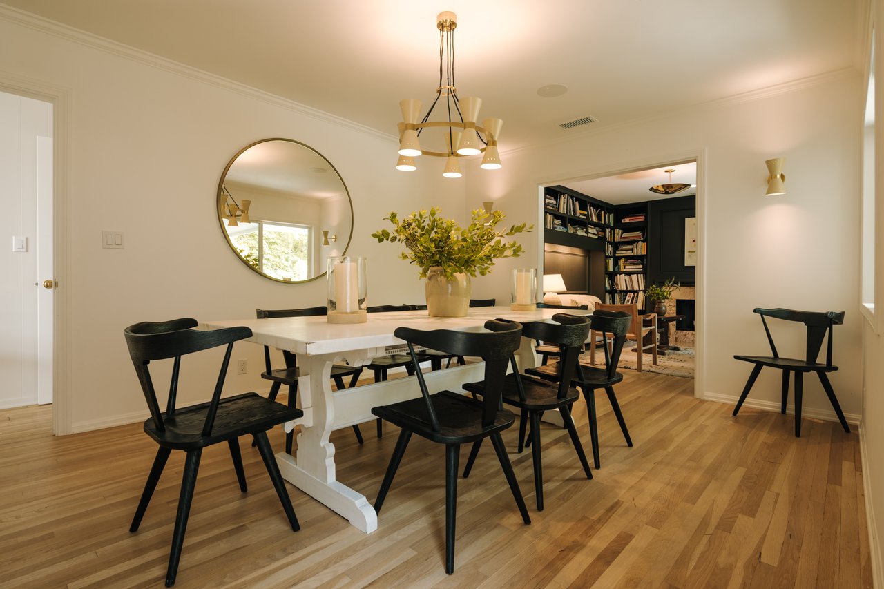 2610 Mandeville Canyon Rd