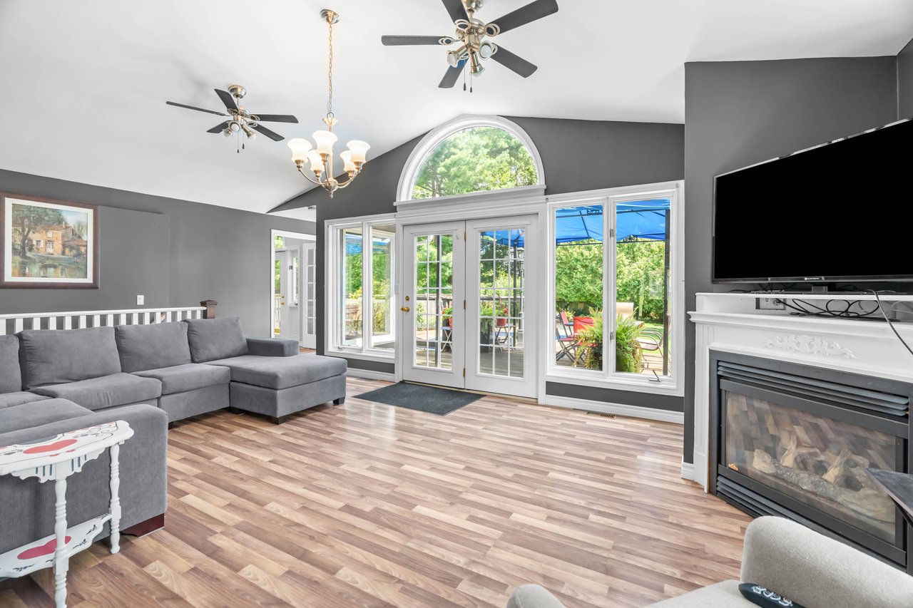 Once of a kind home in Byron 
