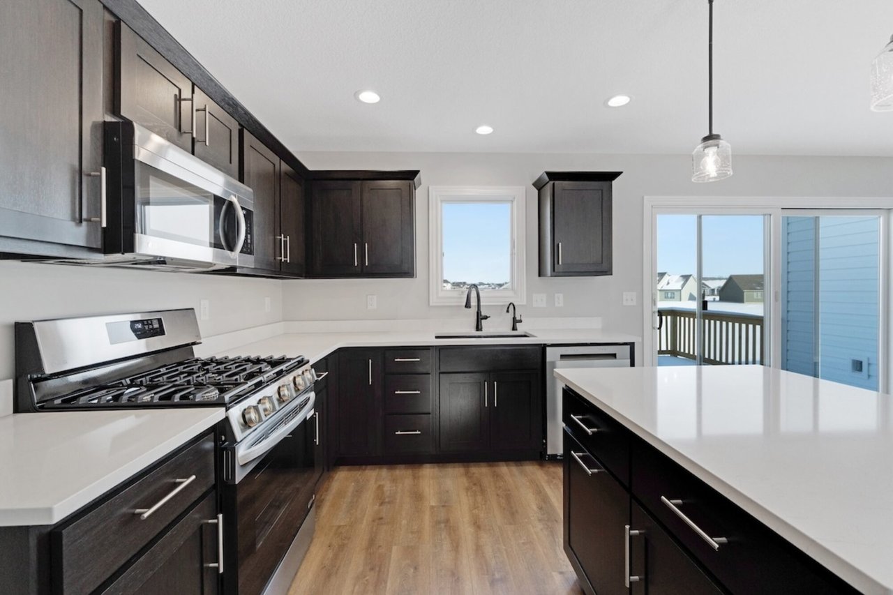 551 Persimmon Cove