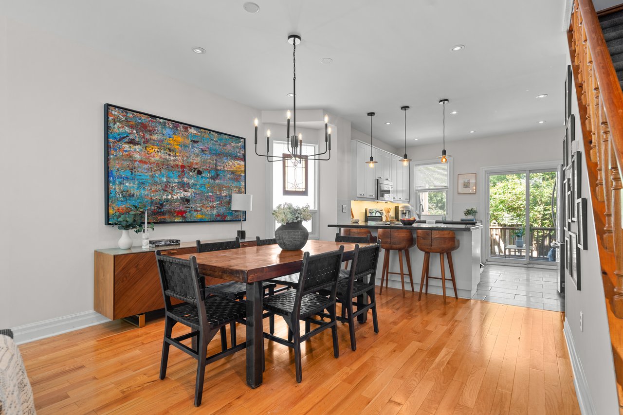 21 Bertmount Ave
