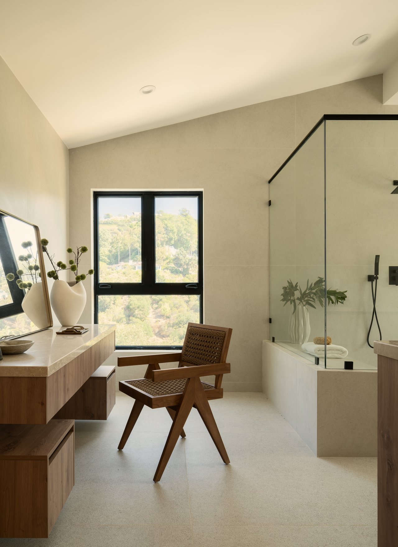 quintessential Hollywood Hills