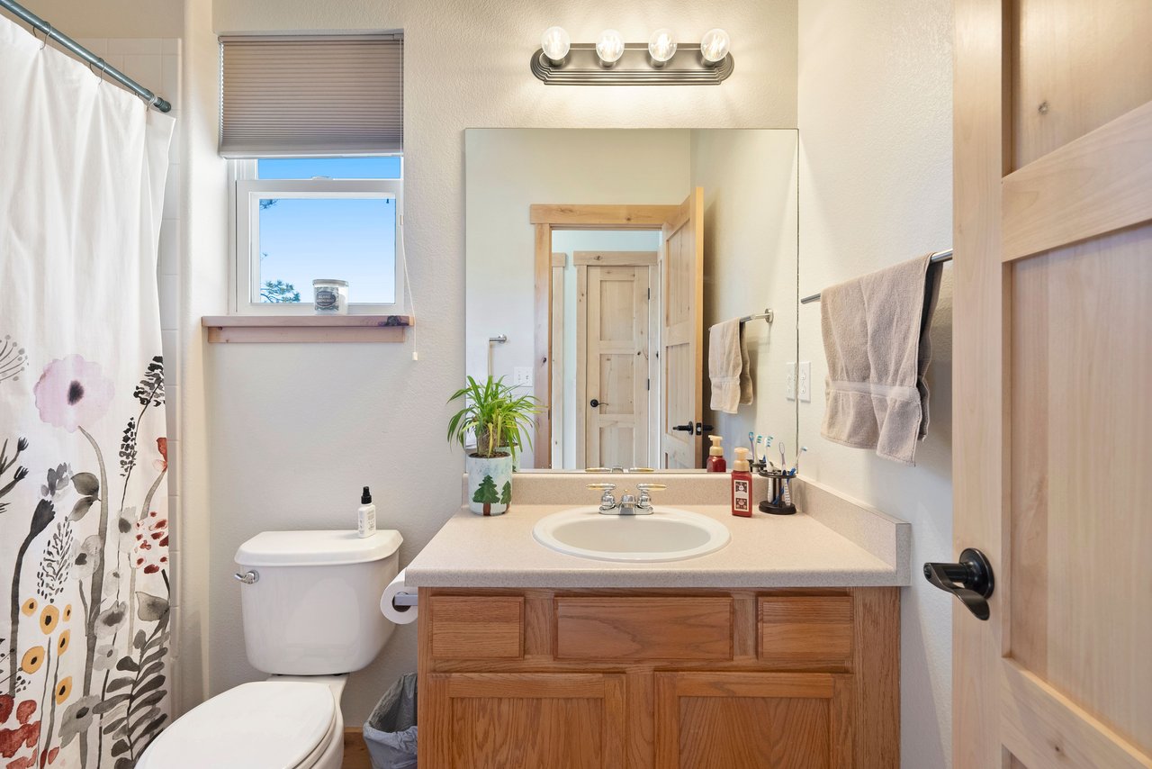 4255 Arrowhead Drive