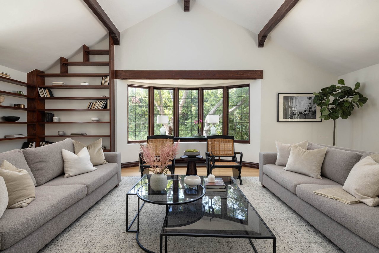 Laughlin Park Estate by Frank Rasche