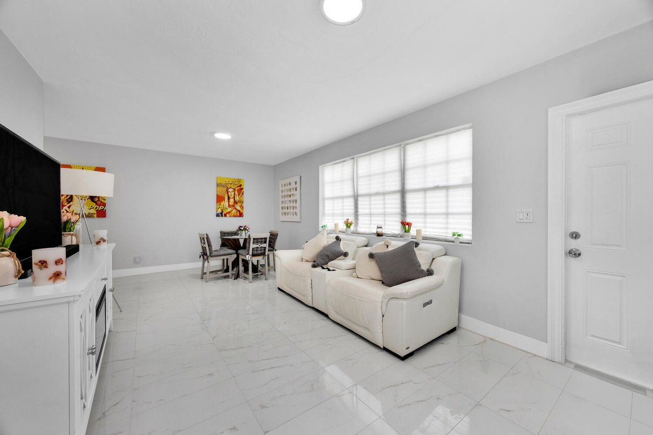 Calling All Investors - Pinecrest Duplex For Sale