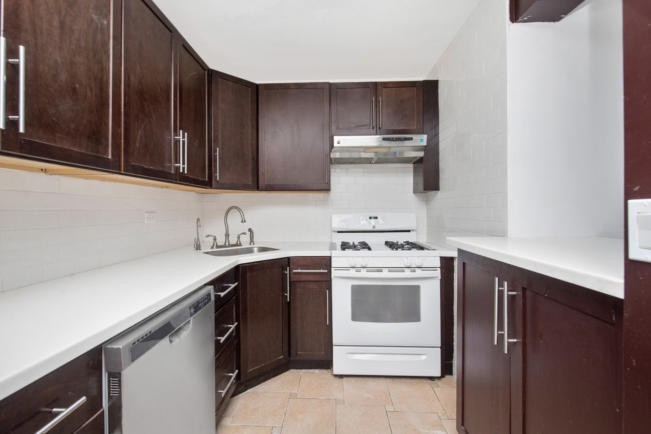 125-10 QUEENS BOULEVARD #907
