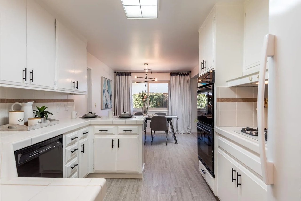 3872 Timberline Dr