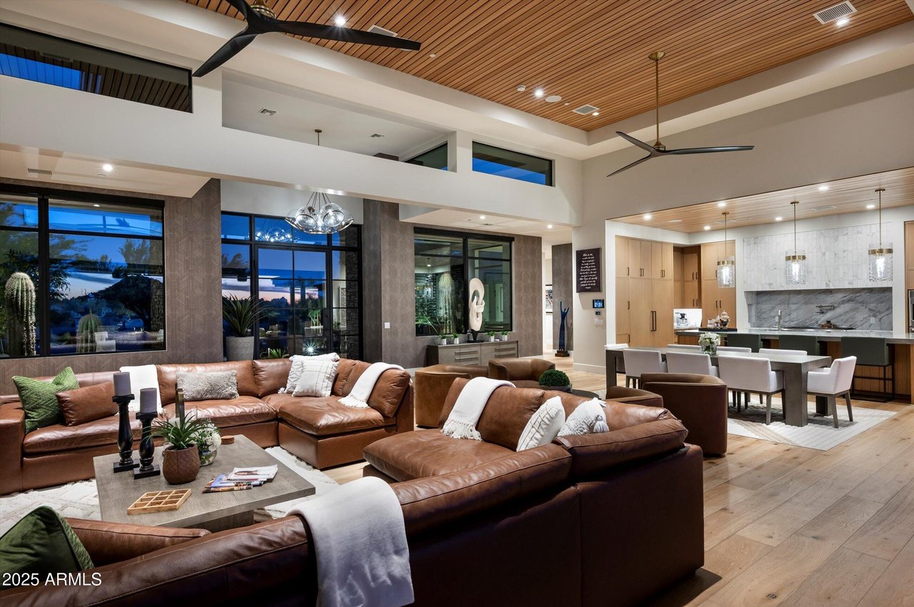 8328 E WHISPER ROCK TRL