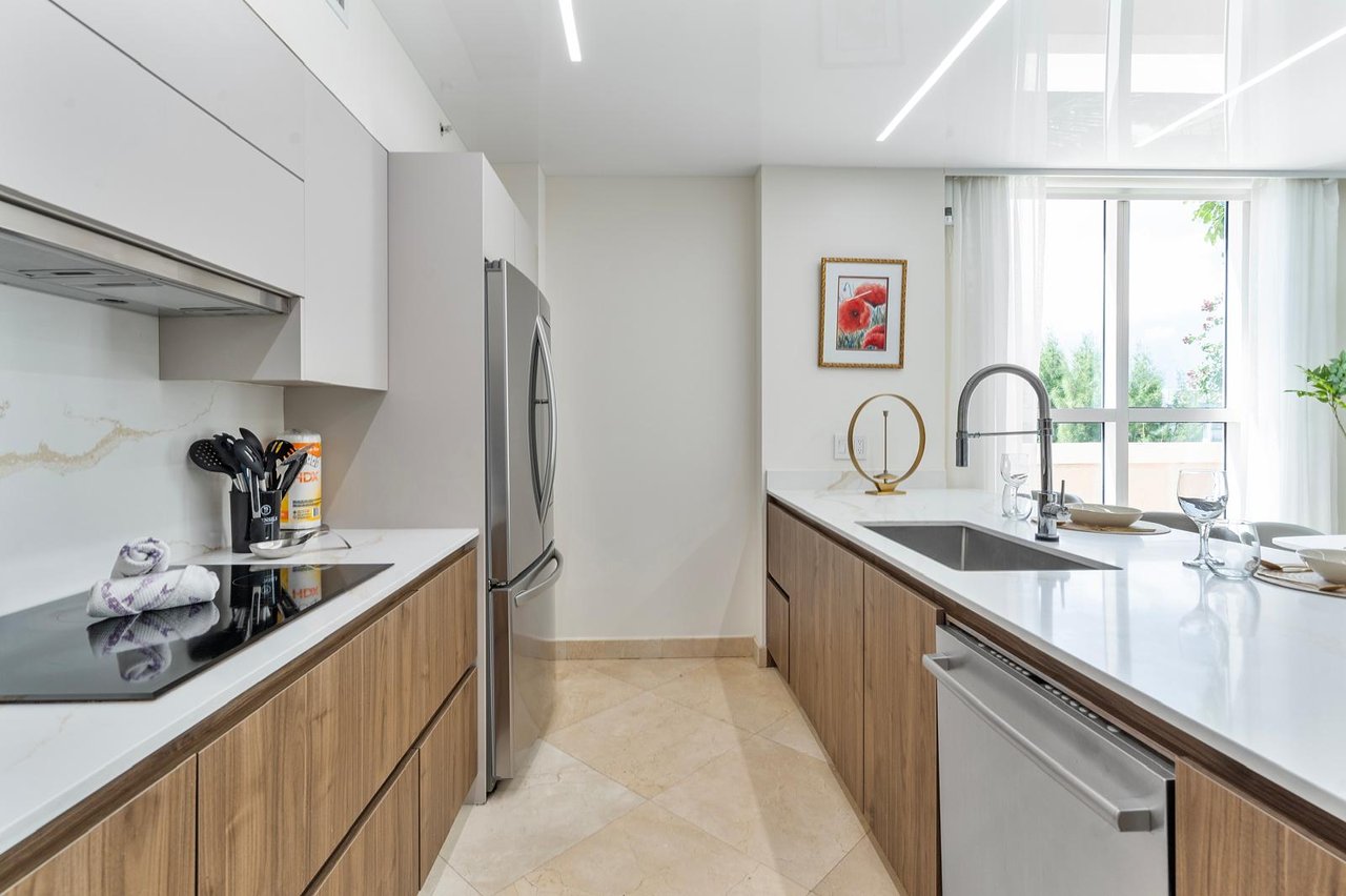 King David Short-Term Rental | Prime Location