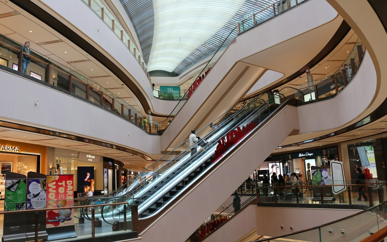 Investing in Strip Malls: A Guide to the Indiana Market