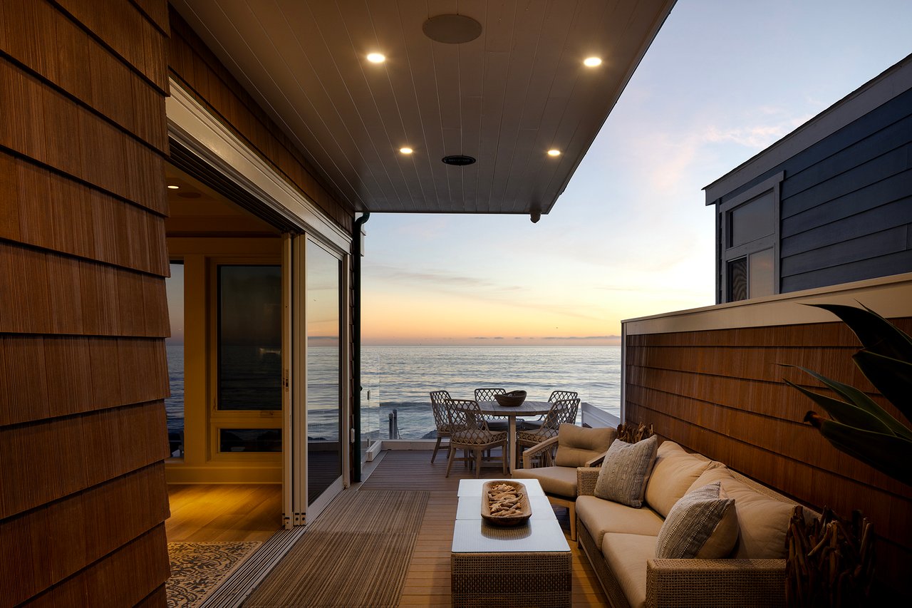 1880 N El Camino Real 23