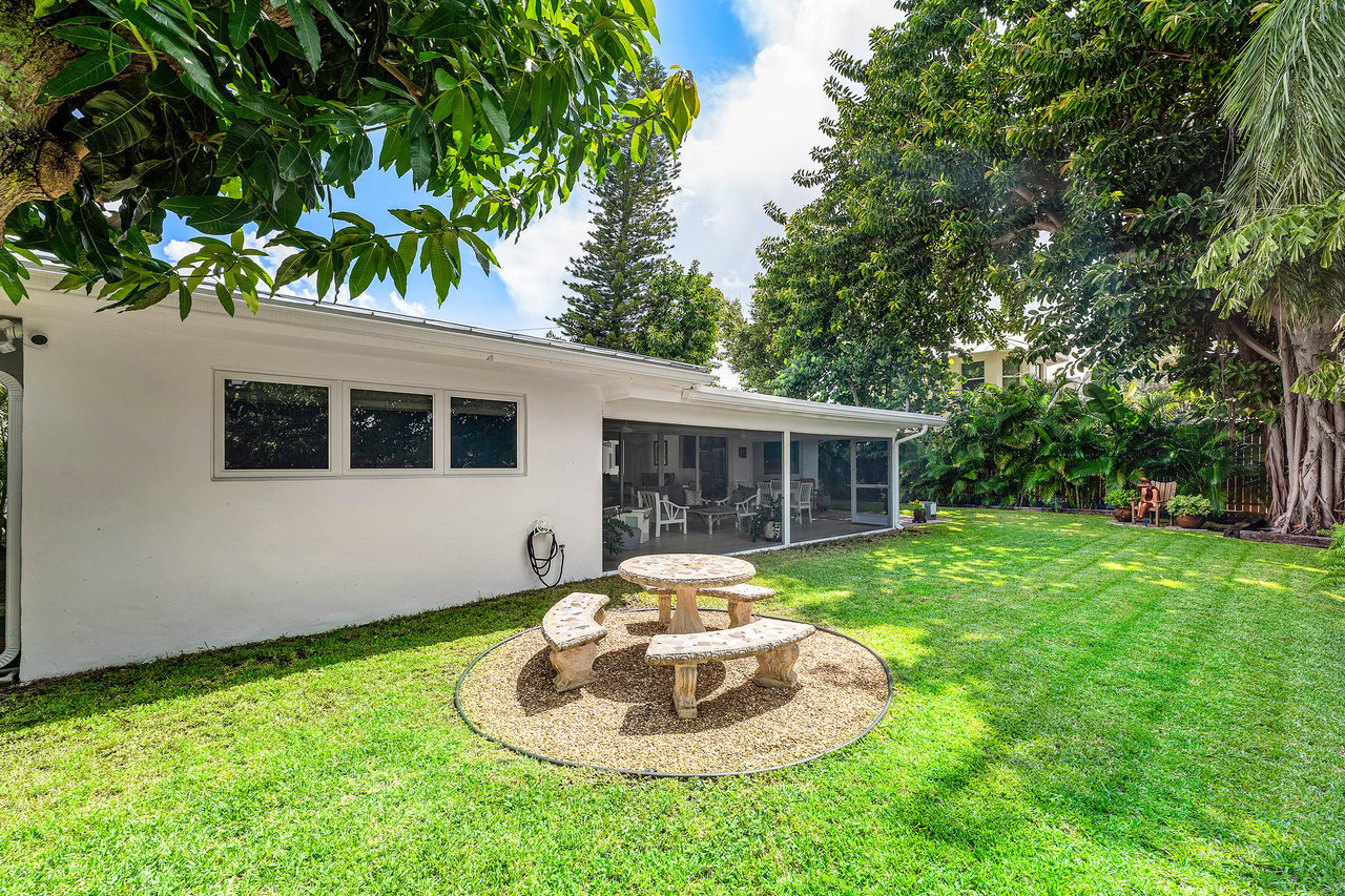 545 NW 7th St