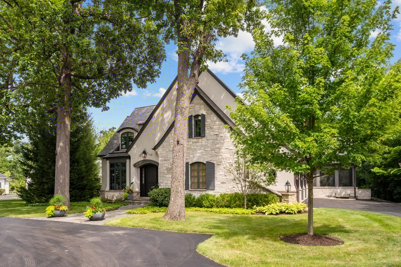 569 Briar Ln