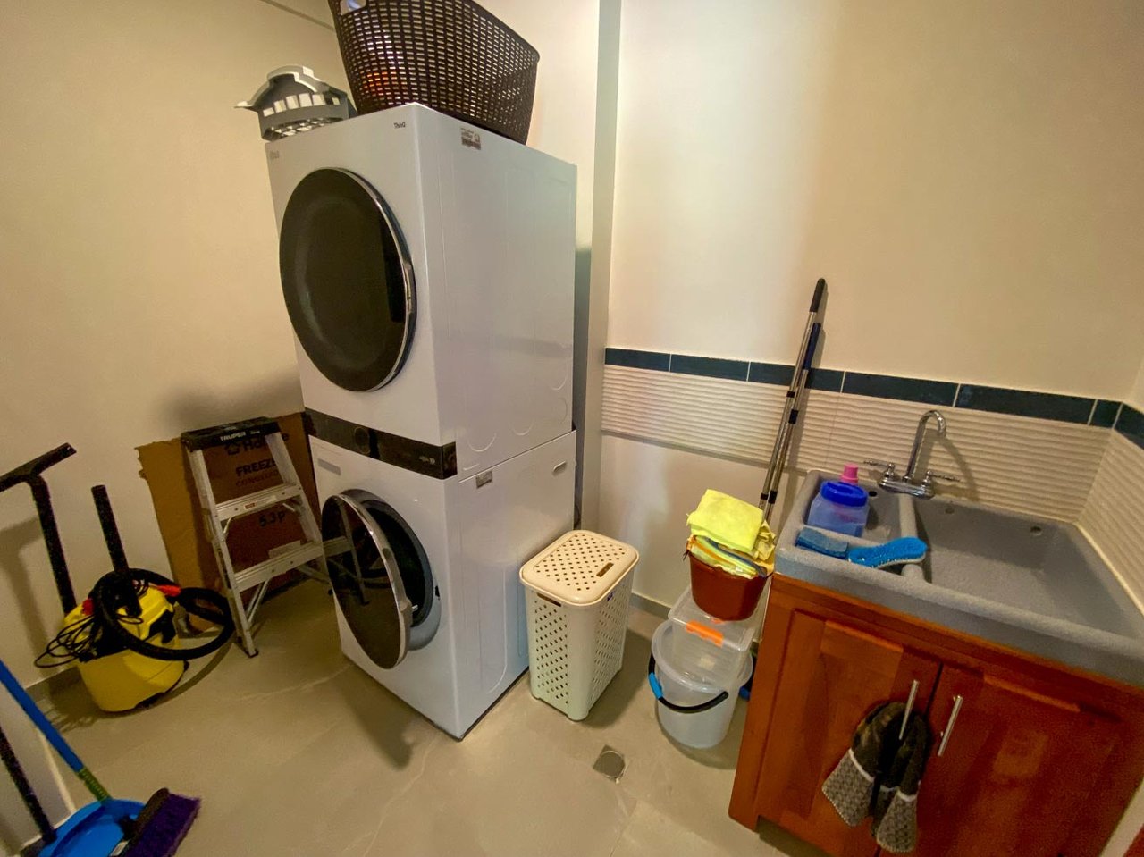 Private 2-Bed Hacienda with Ocean & Mountain Views, Pool & Development Potential in Ojochal