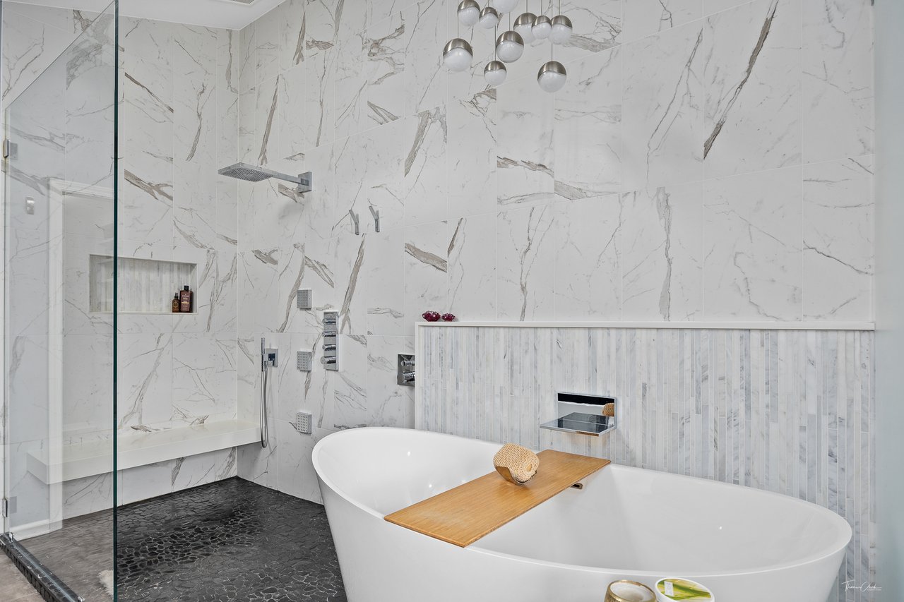 1950 Elmore Ave, Downers Grove