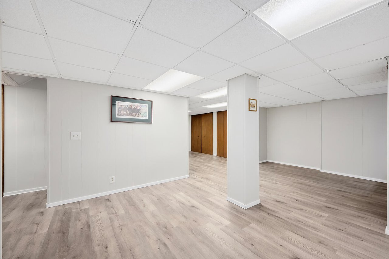 1808 Courtenay Drive, Wheaton IL – Adare Farms Townhome Near Parks, Trails, and Top Schools