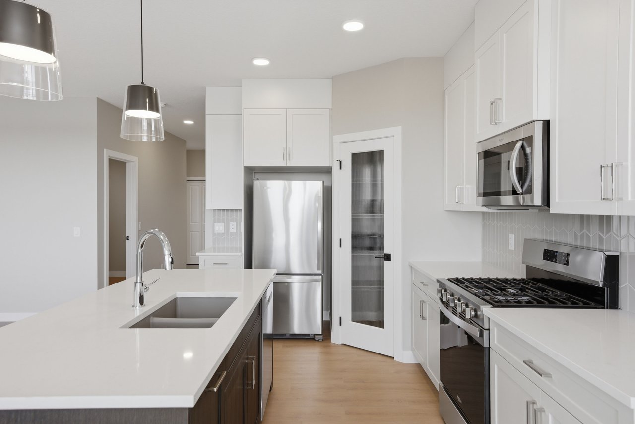 139 Belvedere Crescent SE