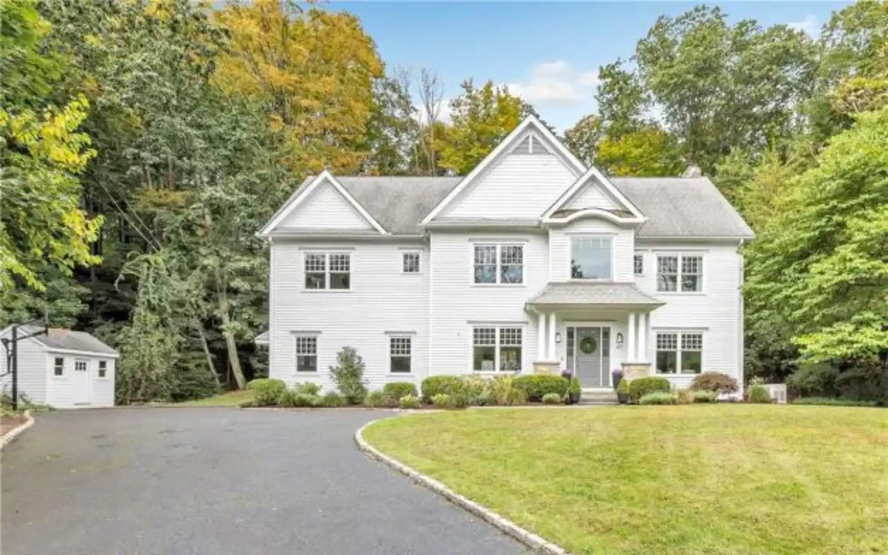 40 Hillspoint Road, Westport, CT 06880