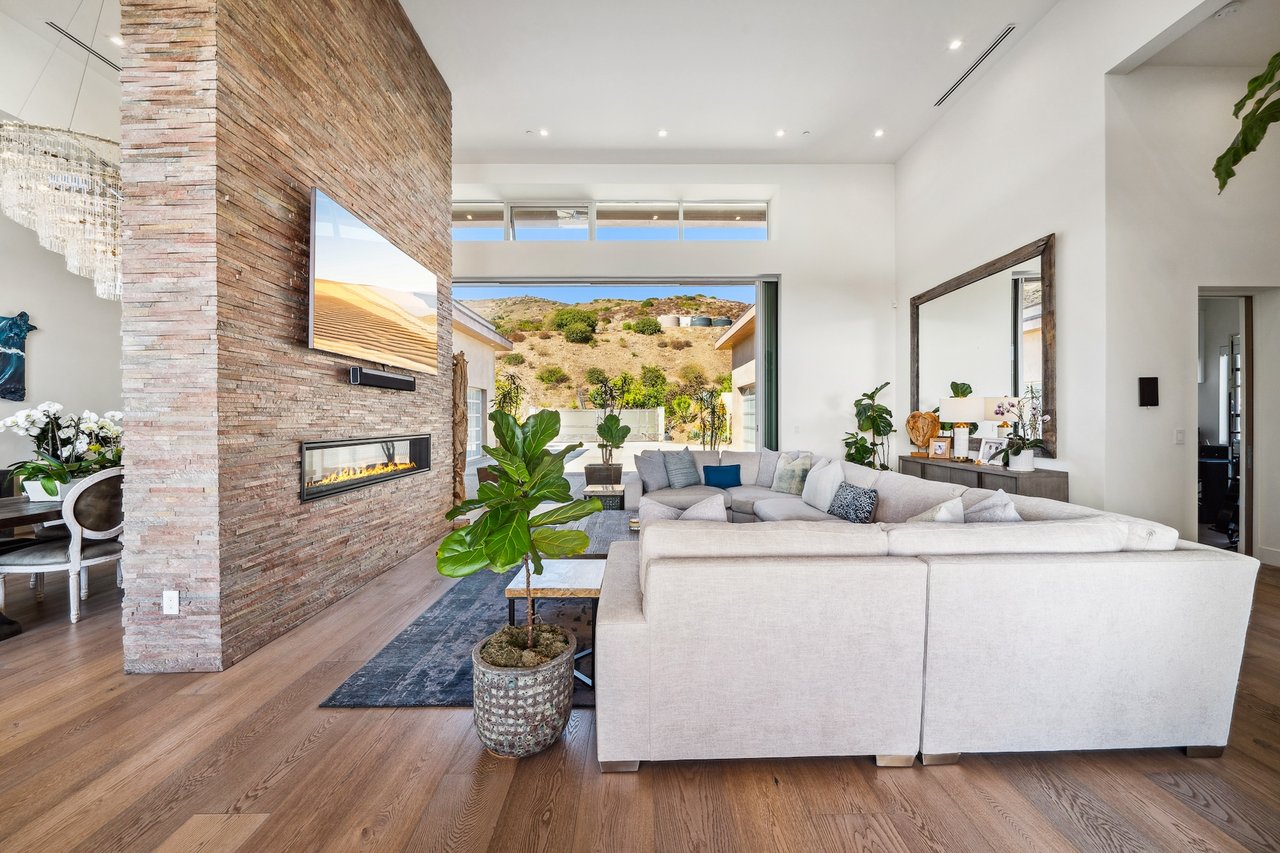 10715 Yerba Buena Rd