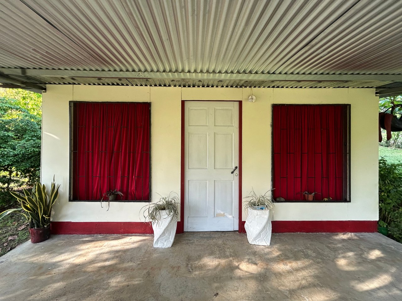 Commercial & Residential Property in Punta Mala with Producing Fruit Trees