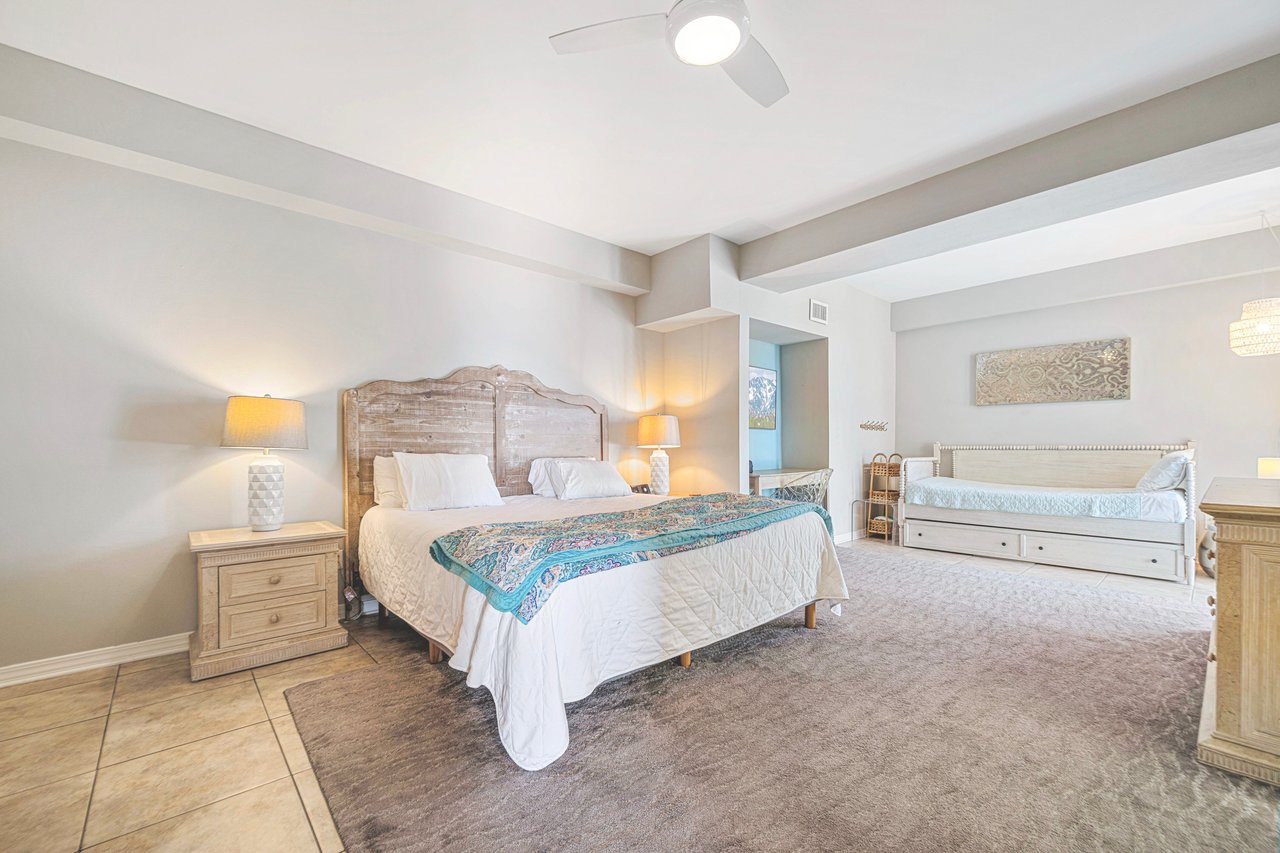 GULF FRONT Sans Souci TERRACE Condo 102 