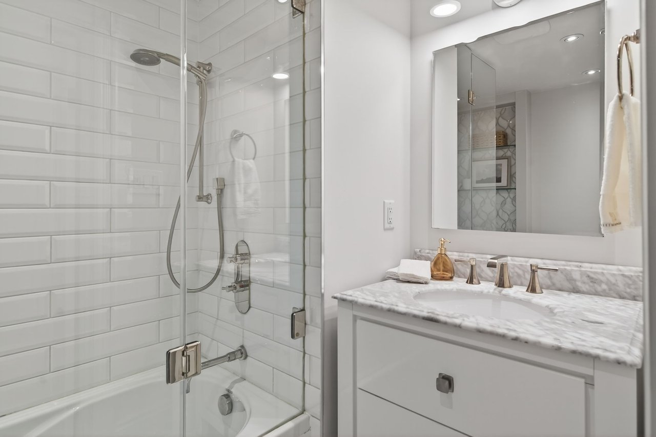 Standout Residence In Coveted Summerhill