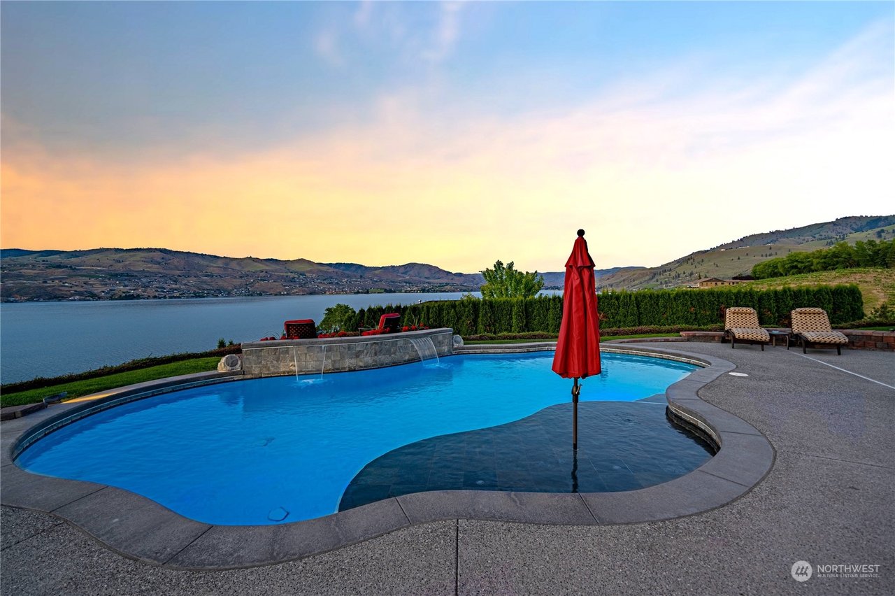 270 Bene Vista Ln
