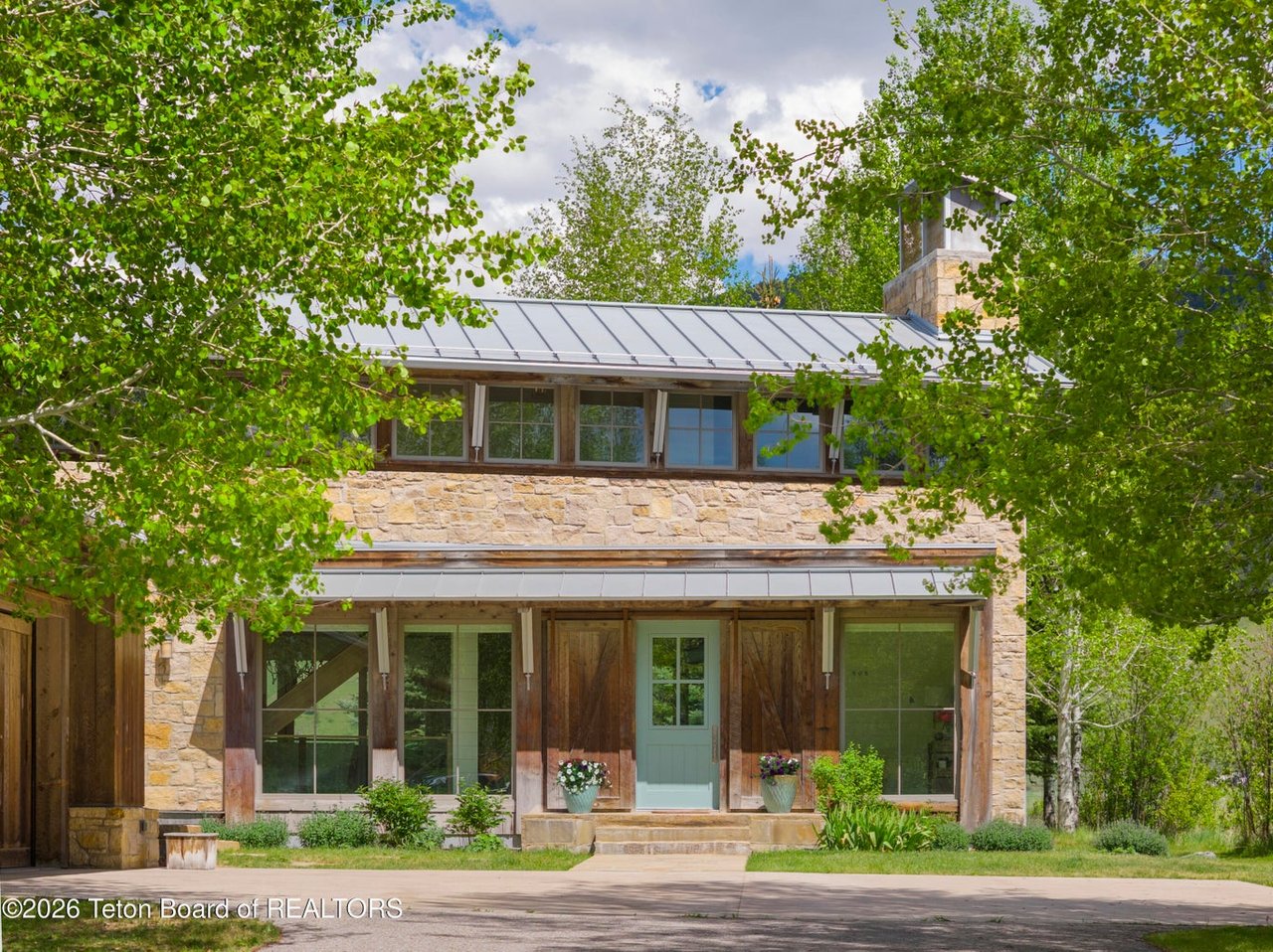 250 MOOSE St