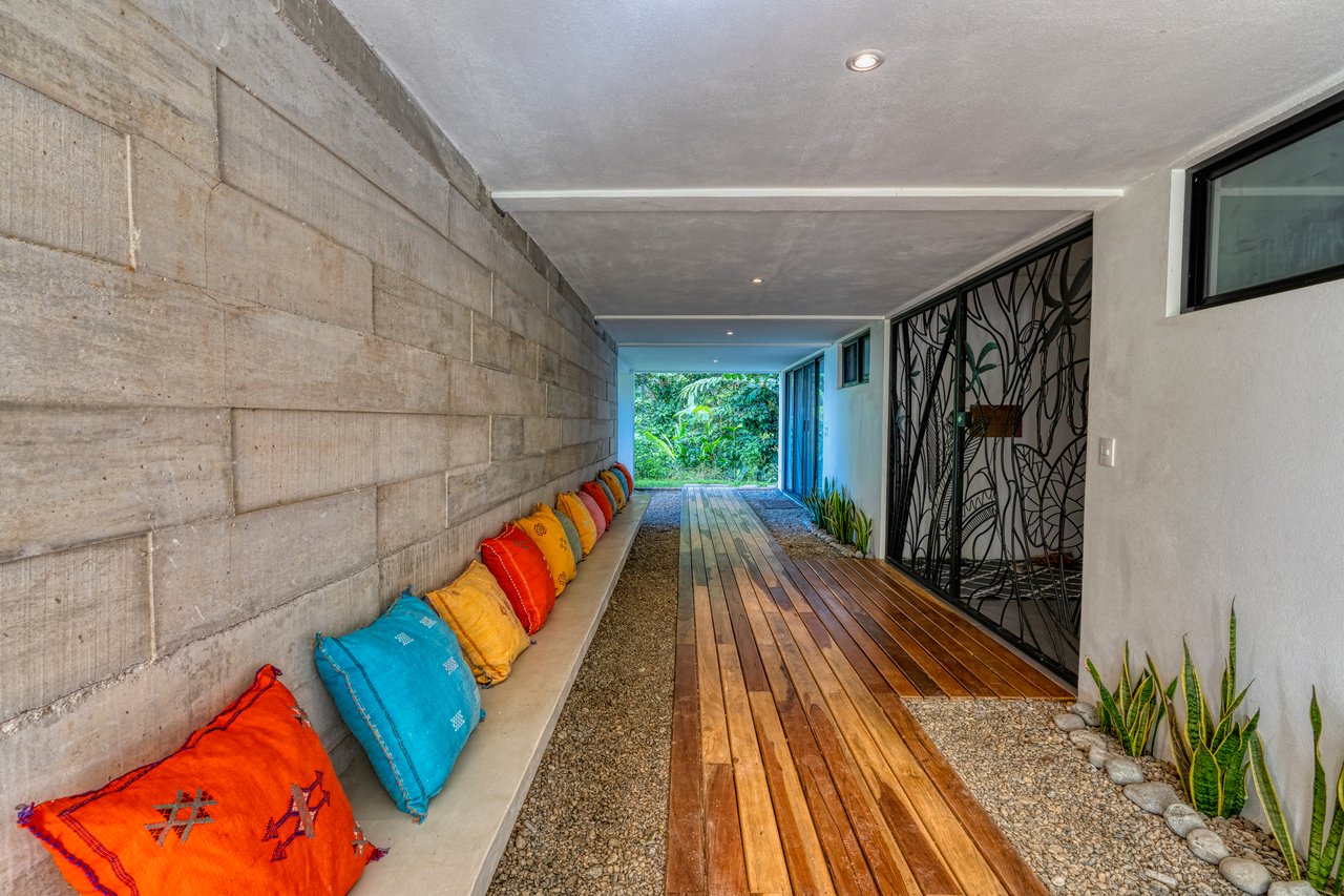 Beauty Villa- Ocean View in Uvita