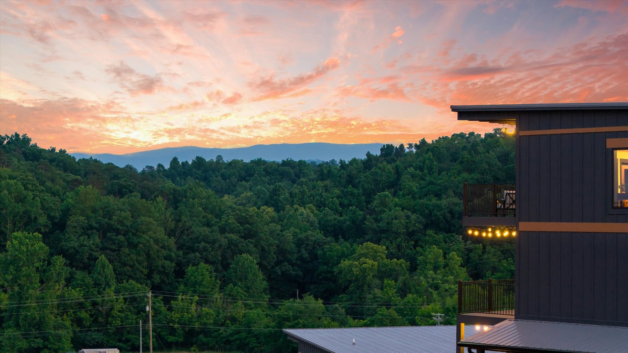 1362 Rambling Creek Way